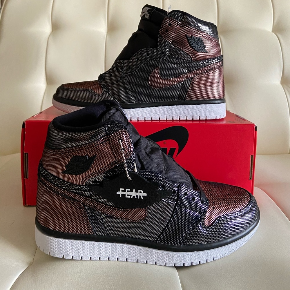 Jordan 1 High Fearless Metallic Rose Gold